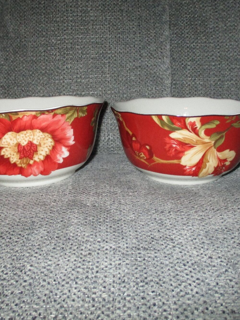 222 Fifth Fleur Rouge 2 cereal/ soup bowls